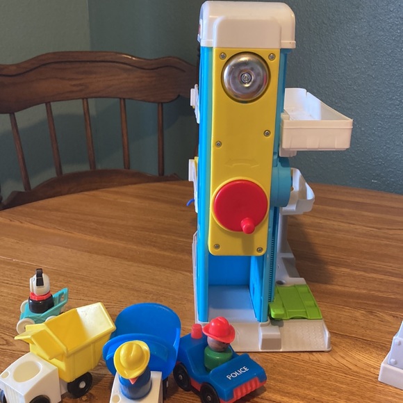 FisherPrice Toys Vintage Fisher Price Little People Garage And